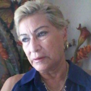 Meet your Posher, Reyna